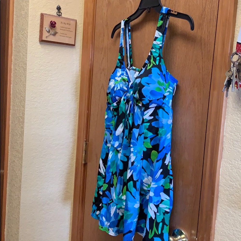 One piece swimsuit